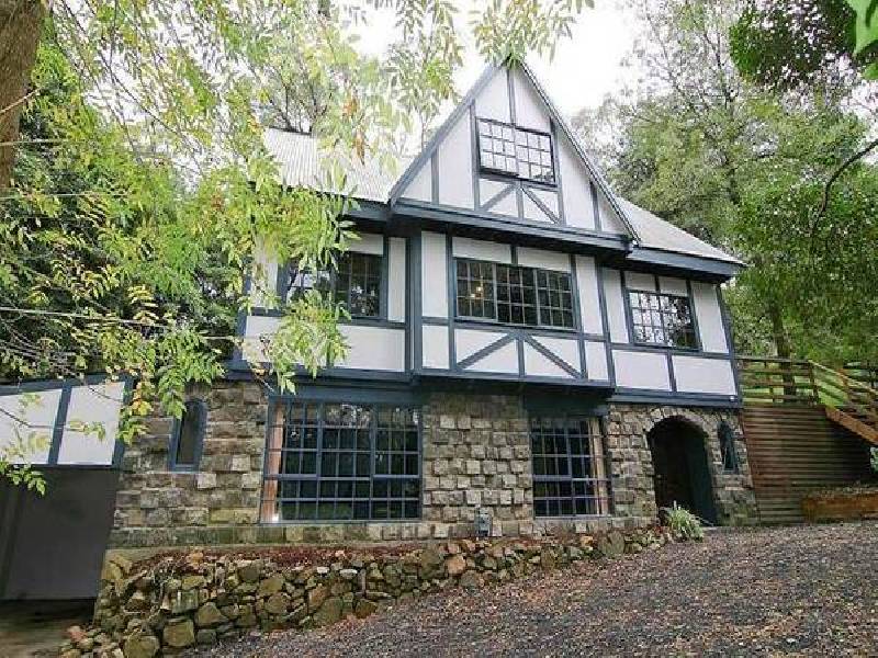 11 Torry Hill Road, Upwey VIC 3158