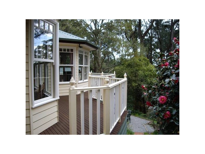 13 Ridge Road, Kallista VIC 3791