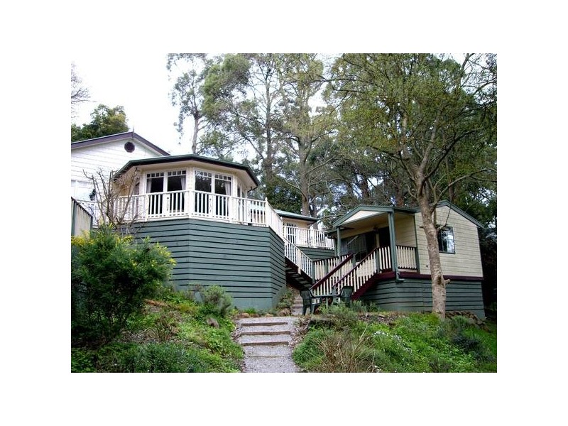 13 Ridge Road, Kallista VIC 3791