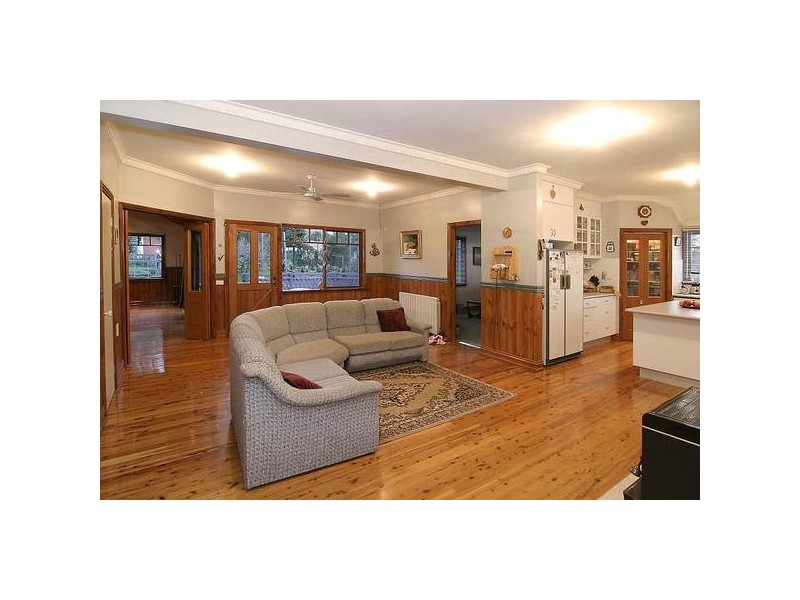 25 Heroes Avenue, Emerald VIC 3782