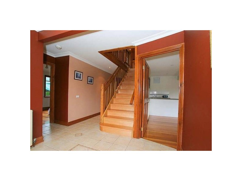 25 Heroes Avenue, Emerald VIC 3782