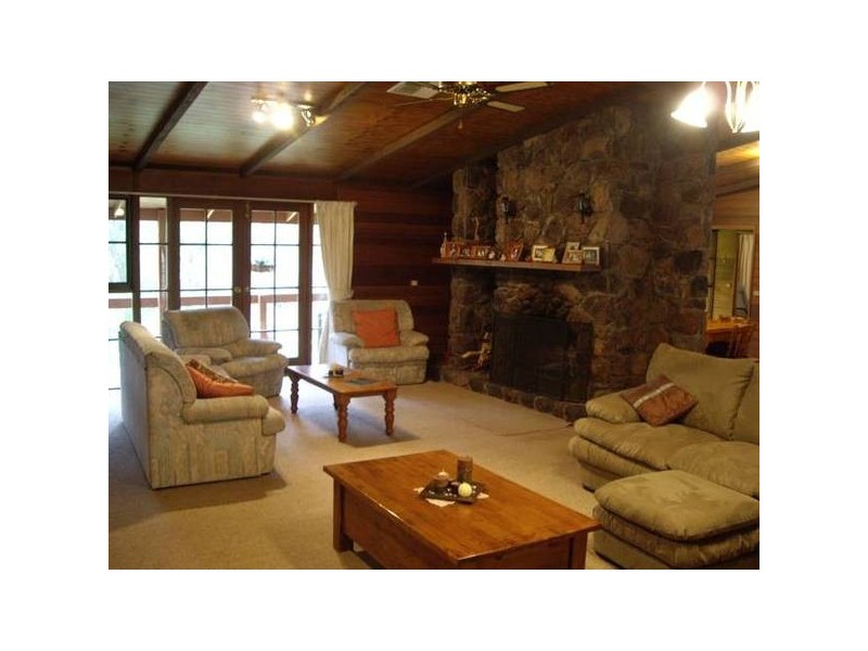 Ronald Avenue, Selby VIC 3159