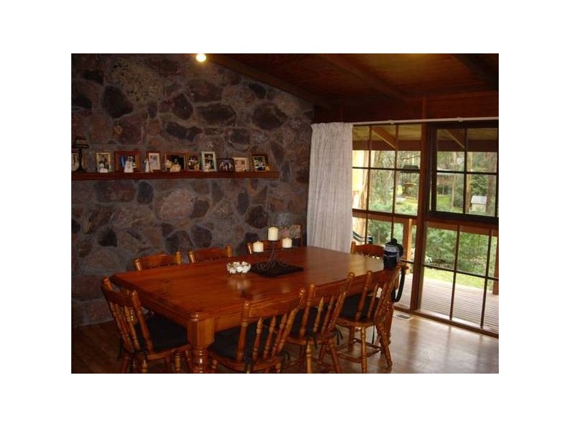 Ronald Avenue, Selby VIC 3159