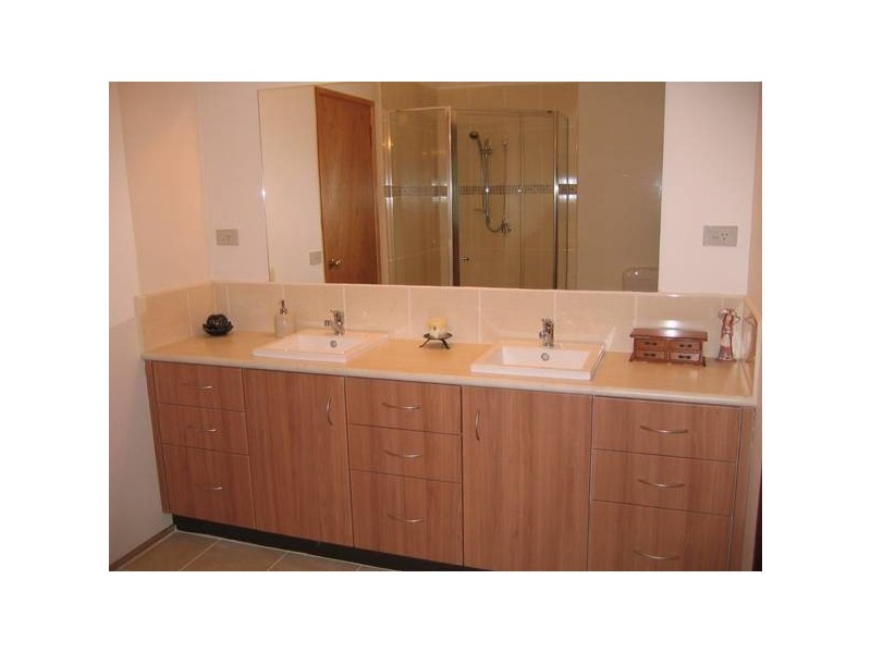 Ronald Avenue, Selby VIC 3159