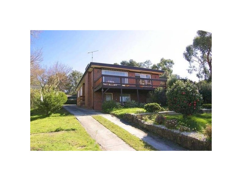 9 Deviation Road, Belgrave South VIC 3160