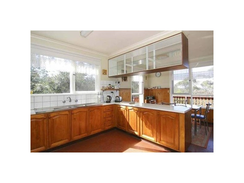 9 Deviation Road, Belgrave South VIC 3160