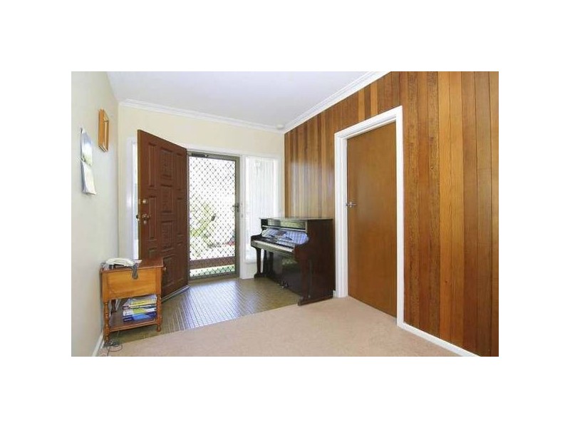 9 Deviation Road, Belgrave South VIC 3160