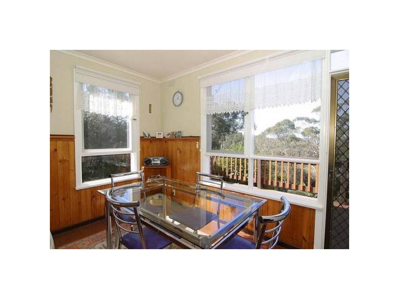 9 Deviation Road, Belgrave South VIC 3160