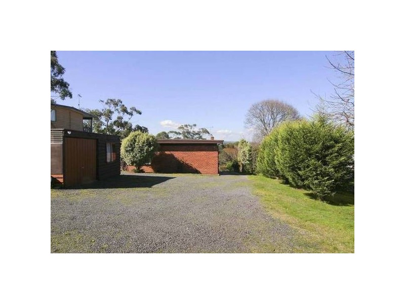 9 Deviation Road, Belgrave South VIC 3160