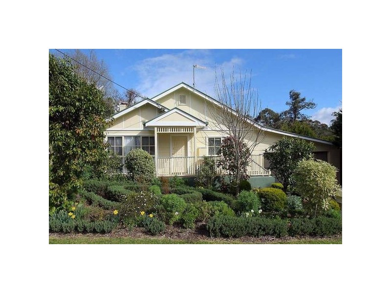 2 Alec Street, Tecoma VIC 3160