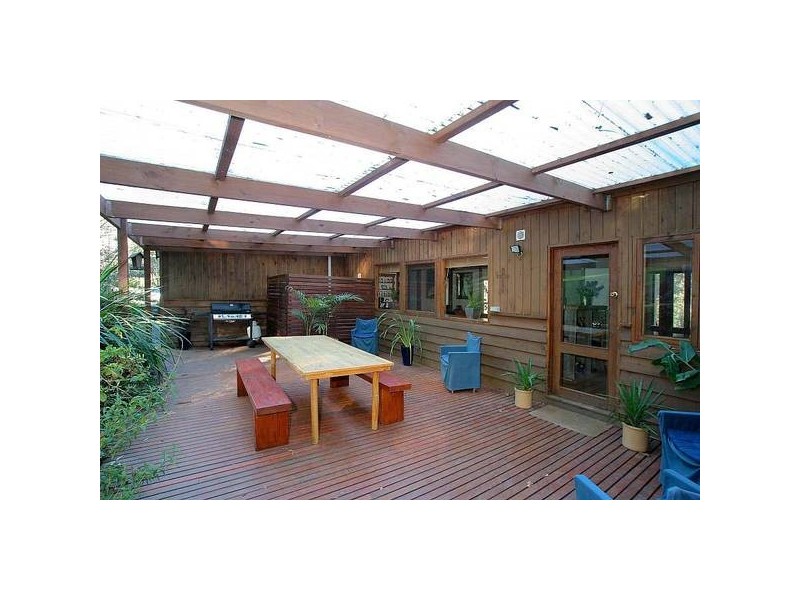 11 Mills Avenue, Sassafras VIC 3787