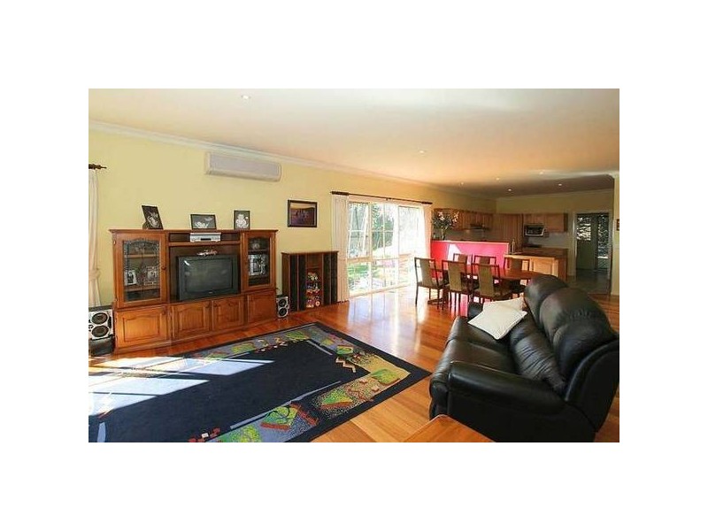 13 Finmere Crescent, Upper Ferntree Gully VIC 3156