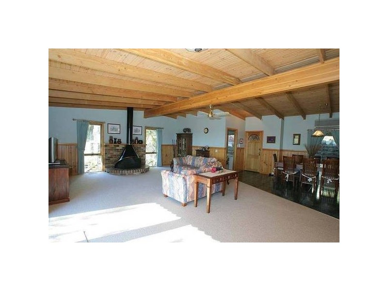 7 Irene Avenue, Upper Ferntree Gully VIC 3156