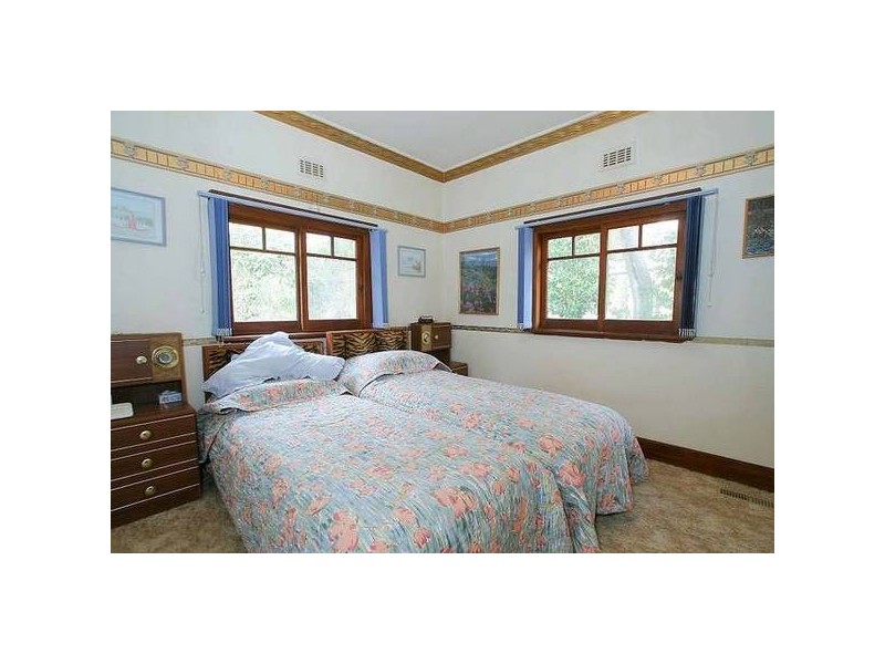 3 Pioneer Avenue, Upwey VIC 3158
