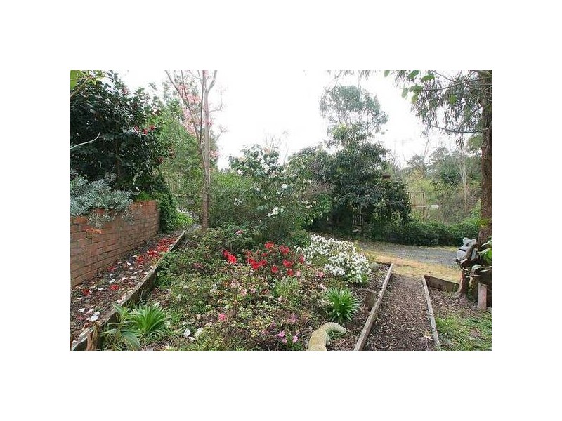 3 Pioneer Avenue, Upwey VIC 3158