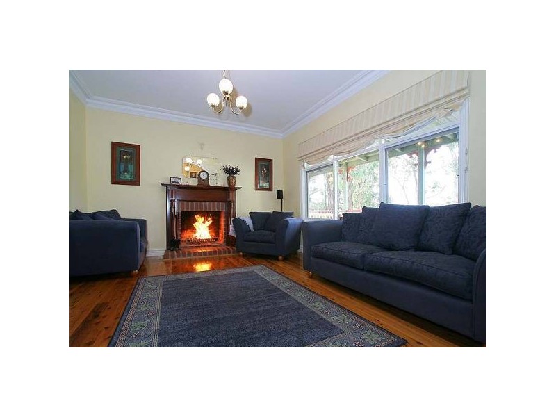11 Warra Road, Upwey VIC 3158