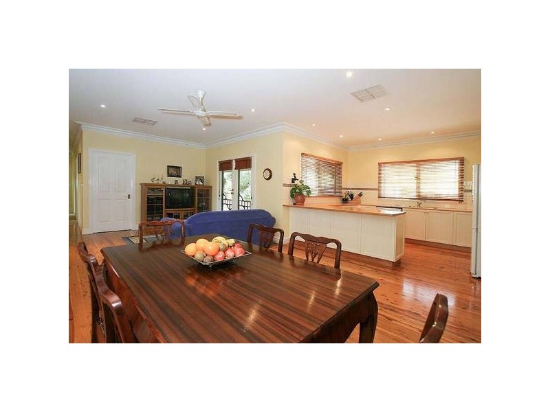 11 Warra Road, Upwey VIC 3158