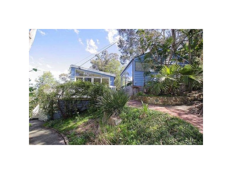 4 Bennett Avenue, Belgrave VIC 3160