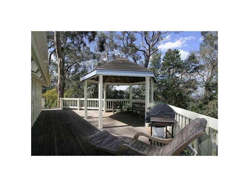 4 Bennett Avenue, Belgrave VIC 3160