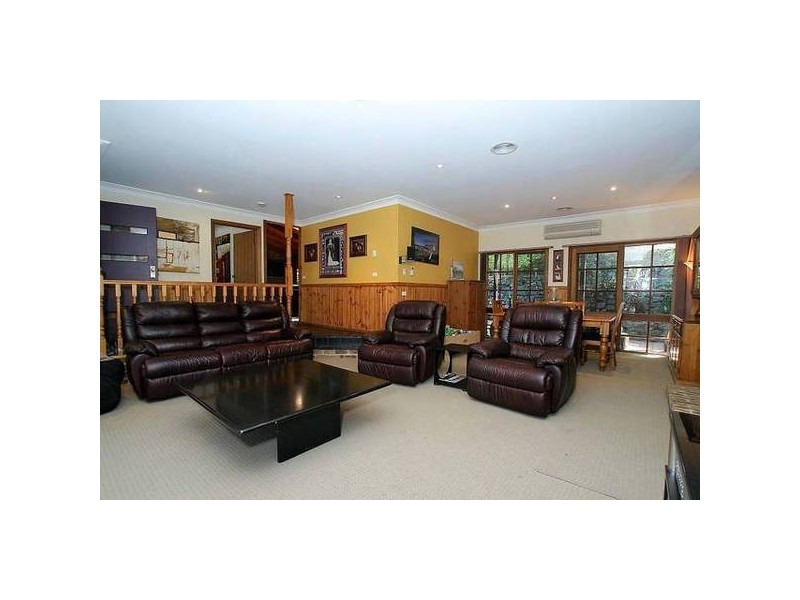 79 Temple Road, Selby VIC 3159