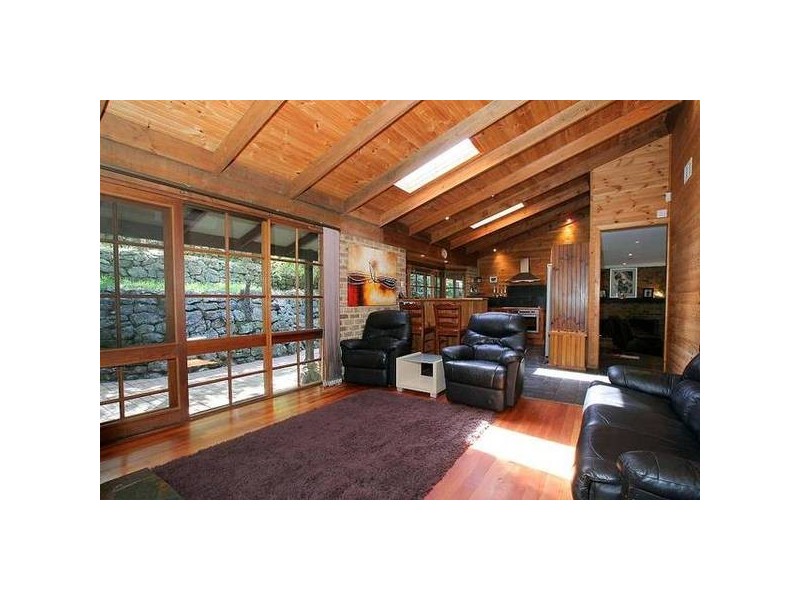 79 Temple Road, Selby VIC 3159