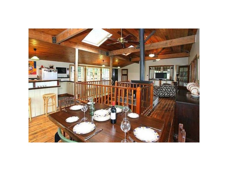 4 Eveline Road, Selby VIC 3159