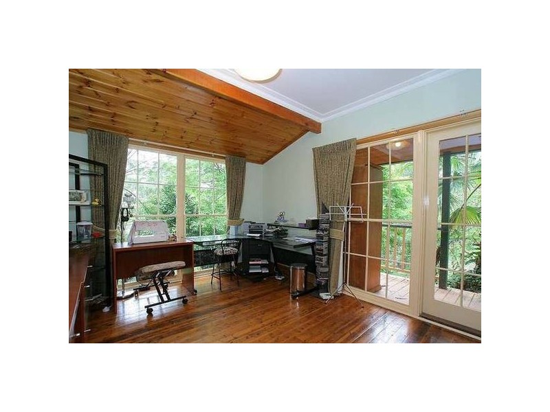 4 Eveline Road, Selby VIC 3159