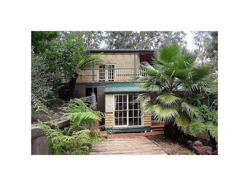 4 Eveline Road, Selby VIC 3159