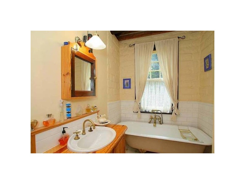 10 Kallista Emerald Road, Kallista VIC 3791