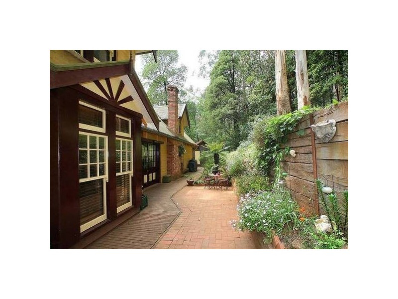 10 Kallista Emerald Road, Kallista VIC 3791
