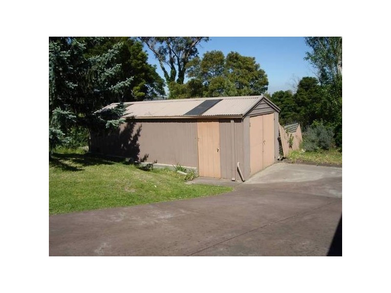 8 Kooringal Road, Upwey VIC 3158