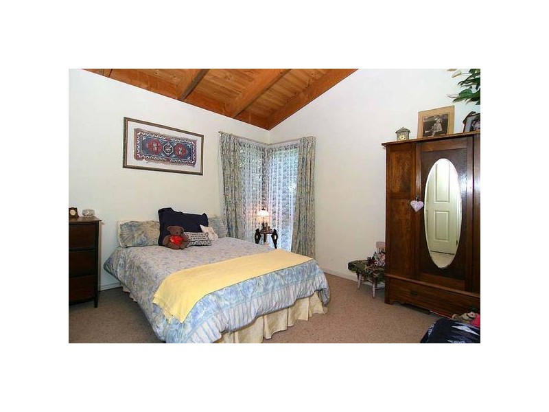 1 Acacia Avenue, Upwey VIC 3158