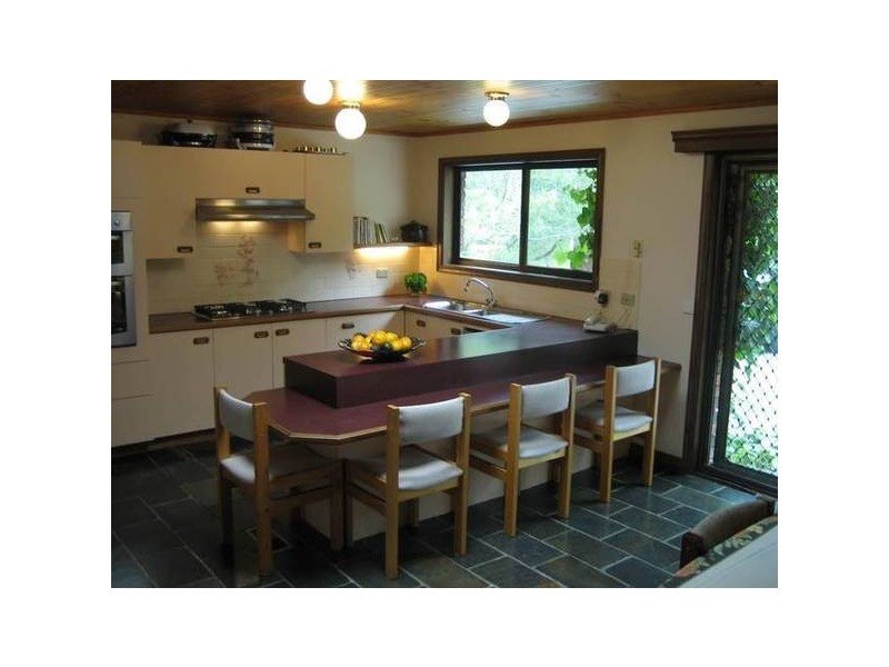 14 Forest Park Road, Upwey VIC 3158