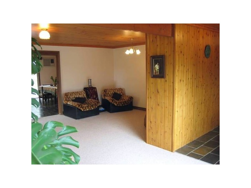 14 Forest Park Road, Upwey VIC 3158