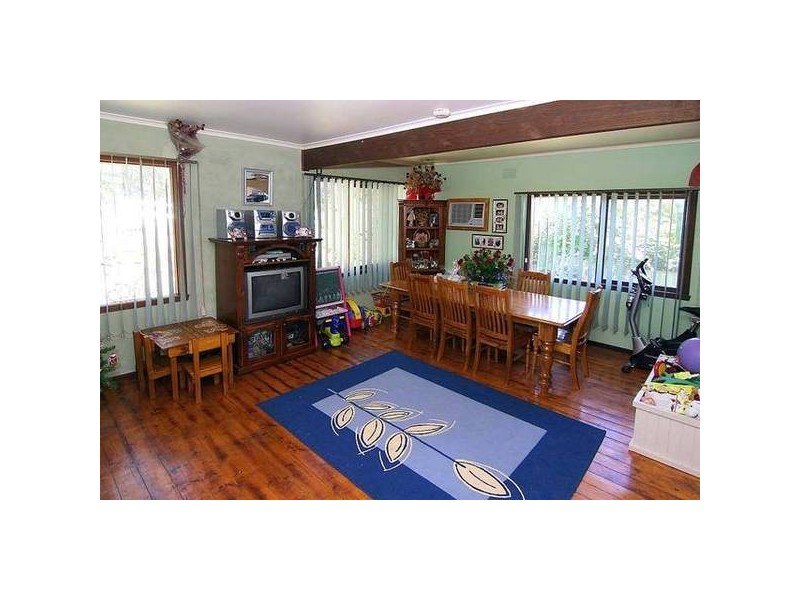 76 Moores Road, Monbulk VIC 3793