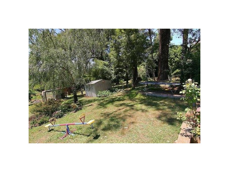 76 Moores Road, Monbulk VIC 3793