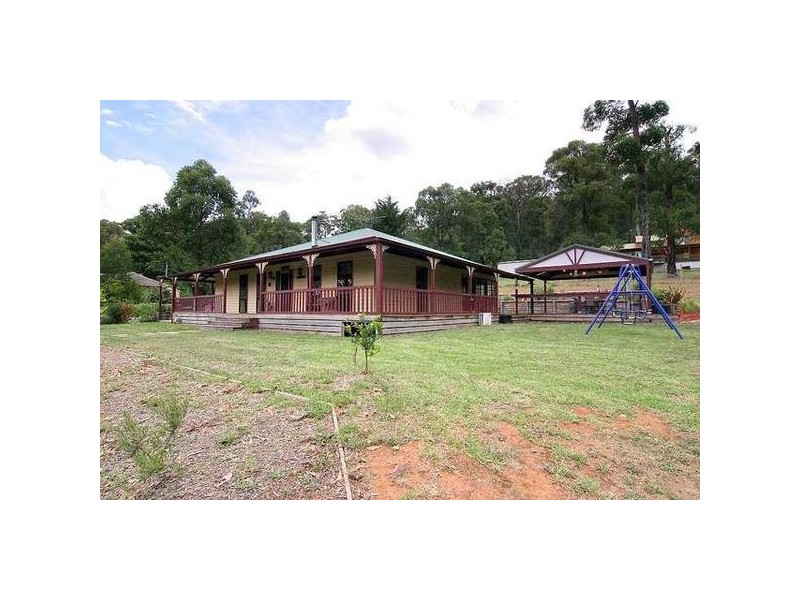 70 First Avenue, Cockatoo VIC 3781