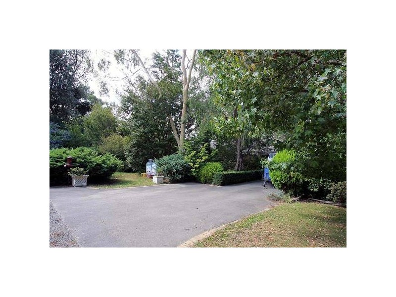 1 Lamont Avenue, The Patch VIC 3792