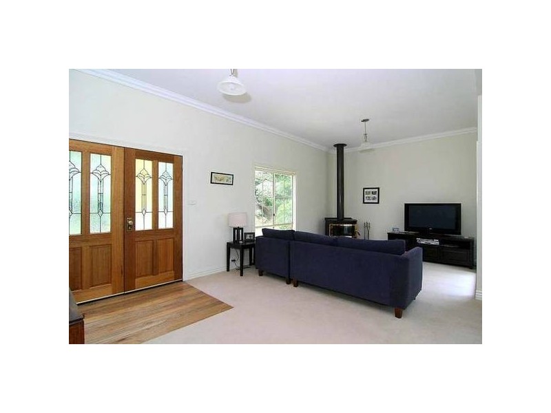 4 Arbor Avenue (Access via 4 Waratah Avenue), Belgrave VIC 3160
