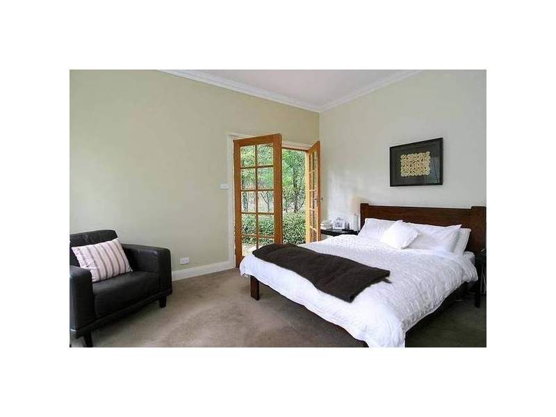 4 Arbor Avenue (Access via 4 Waratah Avenue), Belgrave VIC 3160