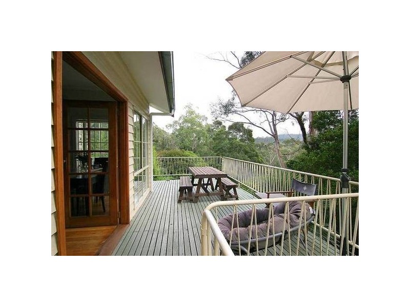 4 Arbor Avenue (Access via 4 Waratah Avenue), Belgrave VIC 3160