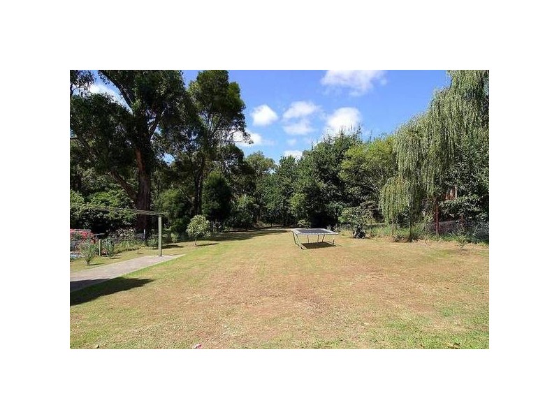 16 Bartley
Road, Belgrave Heights VIC 3160