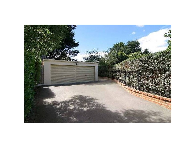 22 Glenfern Avenue, Upwey VIC 3158