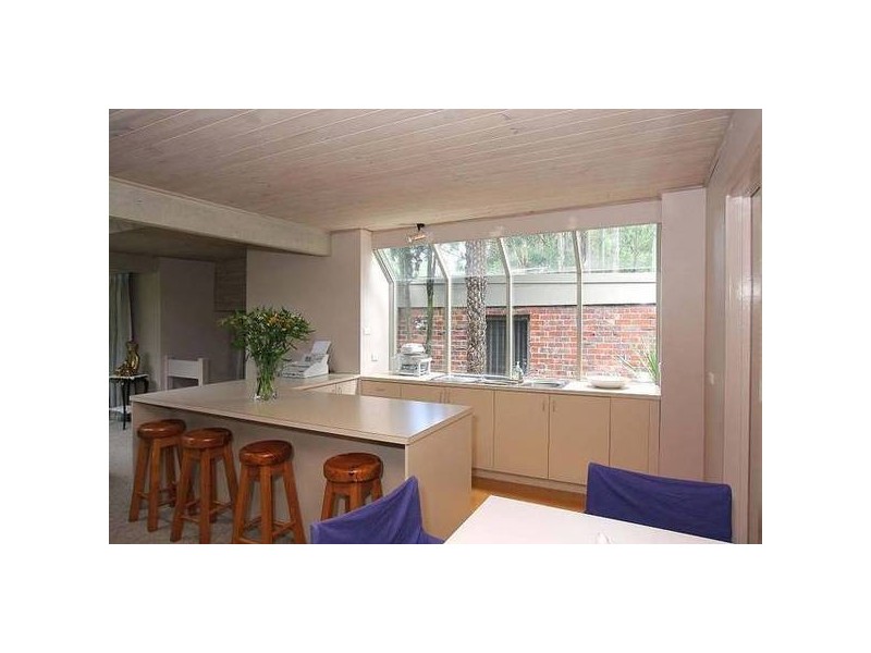 4 Back Road, Sherbrooke VIC 3789