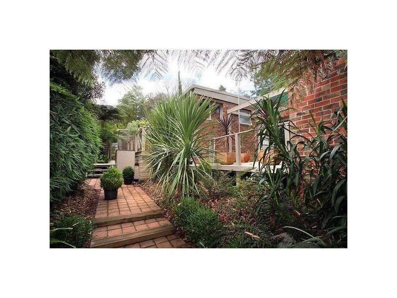 4 Back Road, Sherbrooke VIC 3789