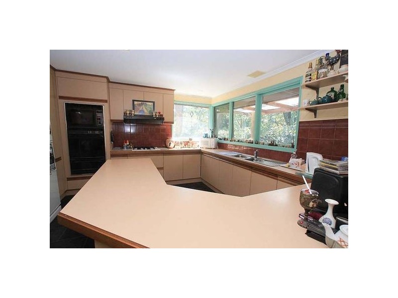 87 Temple Road, Selby VIC 3159
