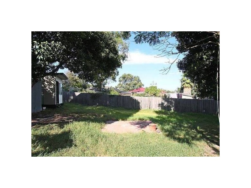 8 Chestnut Avenue, Ferntree Gully VIC 3156