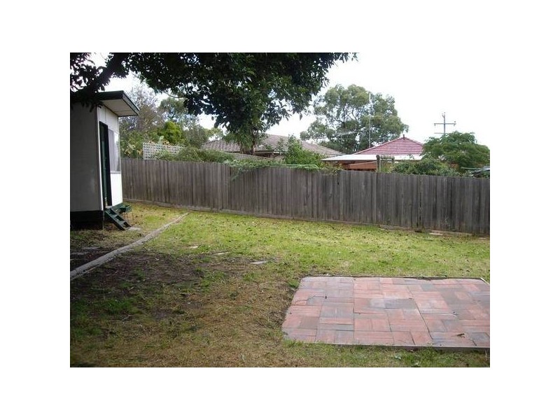 8 Chestnut Avenue, Ferntree Gully VIC 3156