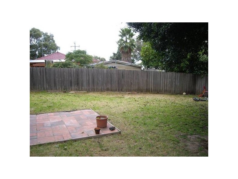 8 Chestnut Avenue, Ferntree Gully VIC 3156