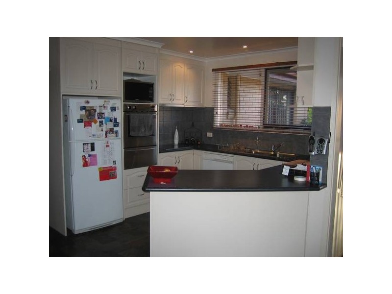 77 Adele Avenue, Ferntree Gully VIC 3156